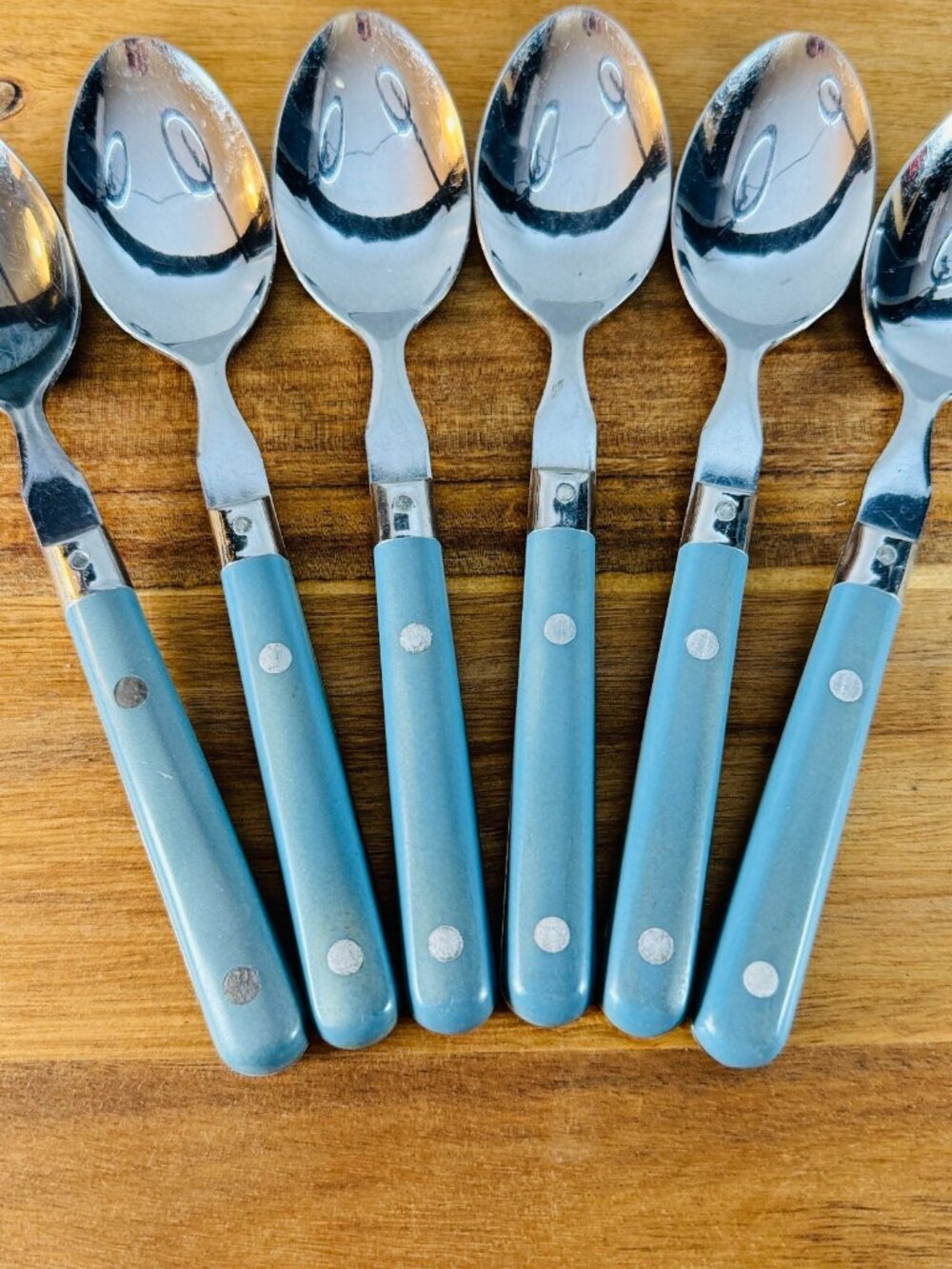 Washington Forge MARDI GRAS 6 Soup Spoons WILLIAMSBURG BLUE Stainless Flatware